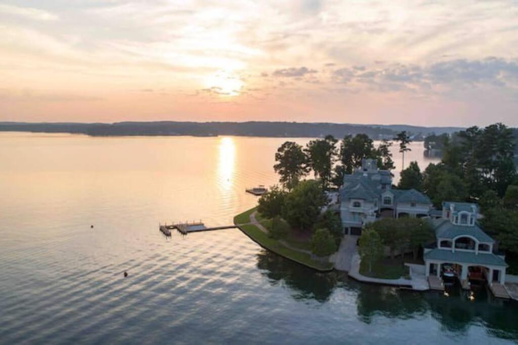 Lakeside Grande Villa Alexander City Exterior foto